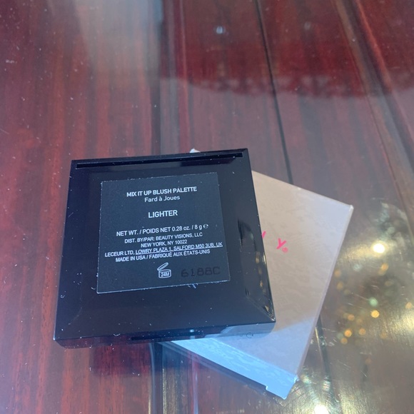 Mally Beauty Mix It up blush palette - Picture 6 of 6